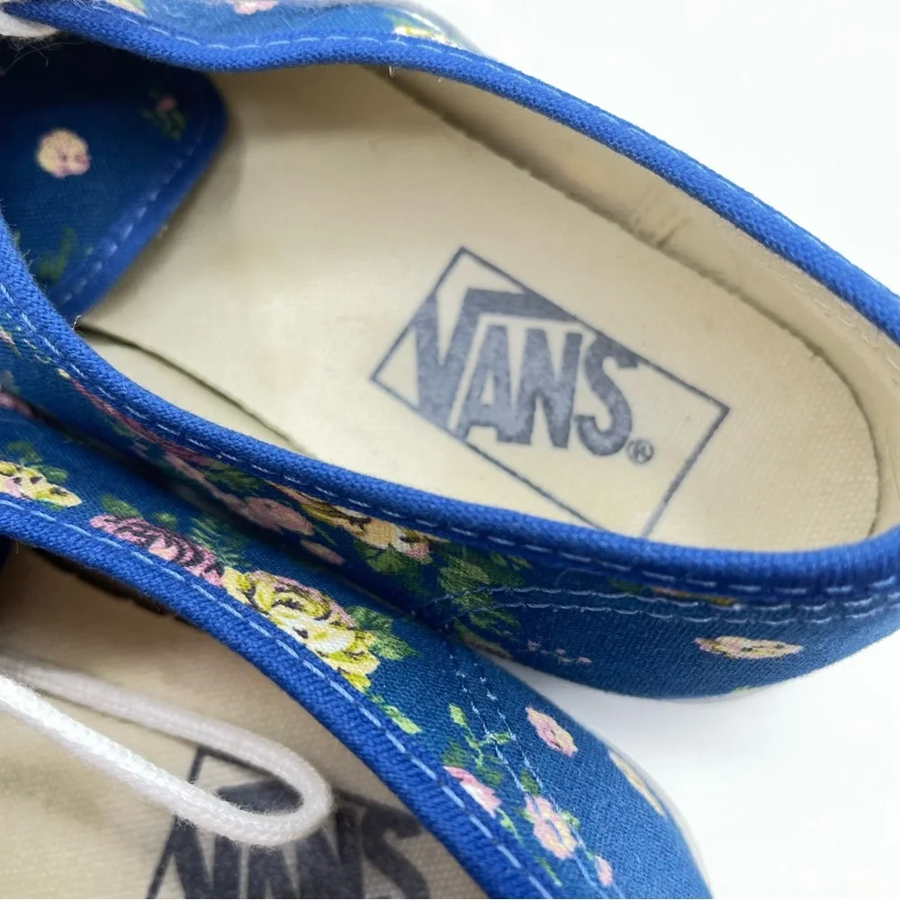 Vans cute pair